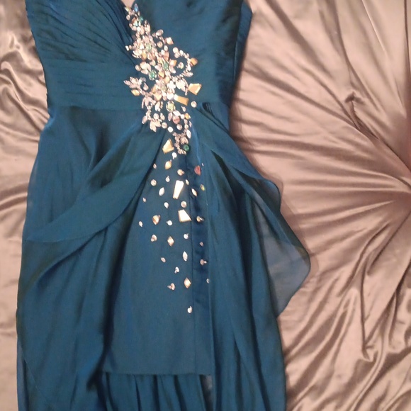 Blue iridescent, strapless, detailed gown - Picture 7 of 7